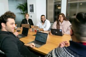 L'impact direct de l'upskilling (montée en compétences) sur le ROI de vos équipes commerciales et marketing